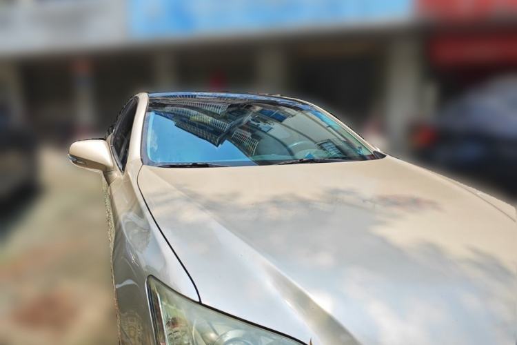 Used Lexus ES 2010 240 Elegant Edition Front Right 45 Deg