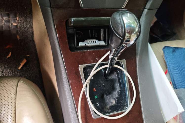 Used Lexus ES 2010 240 Elegant Edition Gear Lever