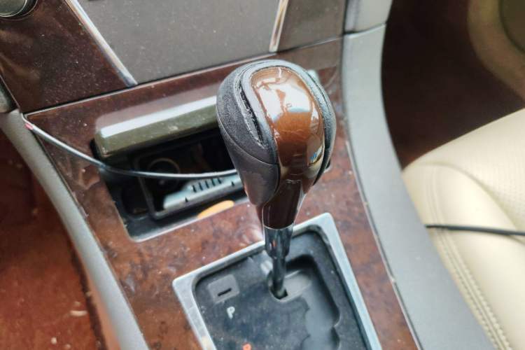 Used Lexus ES 2010 350 Elegant Edition Gear Lever