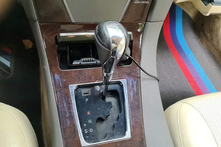 Used Lexus ES 2010 240 Elegant Edition Gear Lever