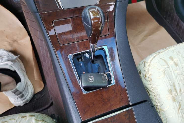 Used Lexus ES 2010 240 Luxury Edition Gear Lever