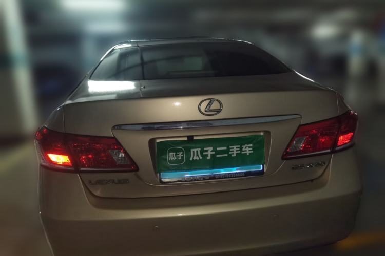 Used Lexus ES 2010 240 Elegant Edition Rear