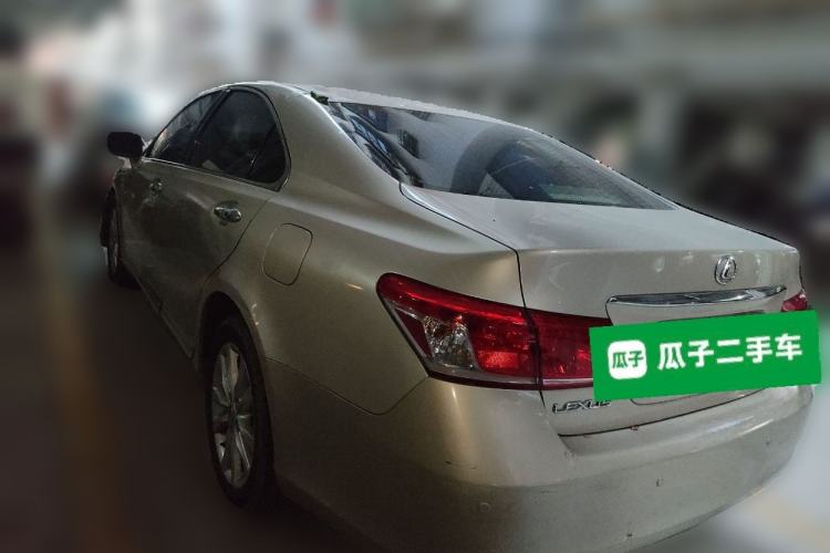Used Lexus ES 2010 240 Elegant Edition Rear Left 45 Deg