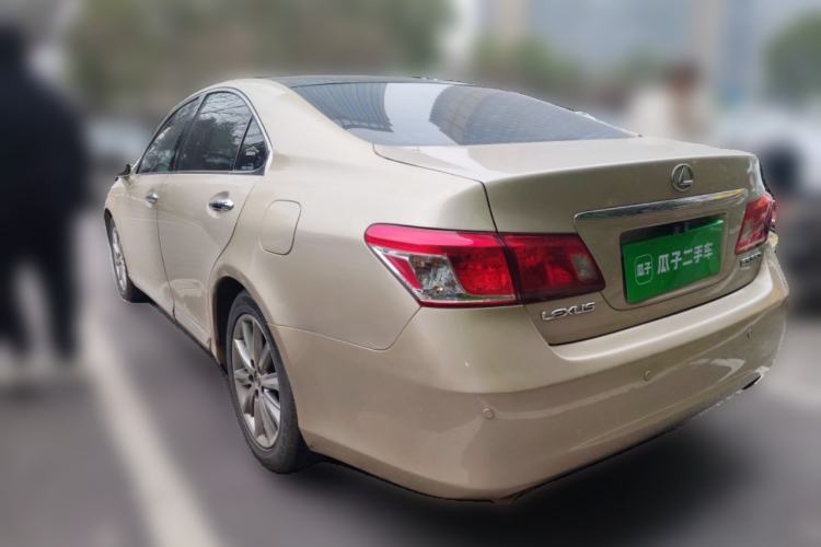 Used Lexus ES 2010 350 Elegant Edition Rear Left 45 Deg
