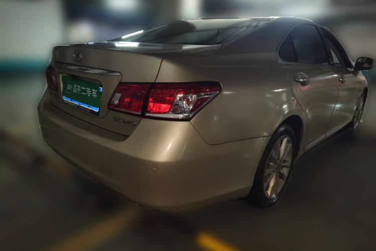 Used Lexus ES 2010 240 Elegant Edition Rear Right 45 Deg