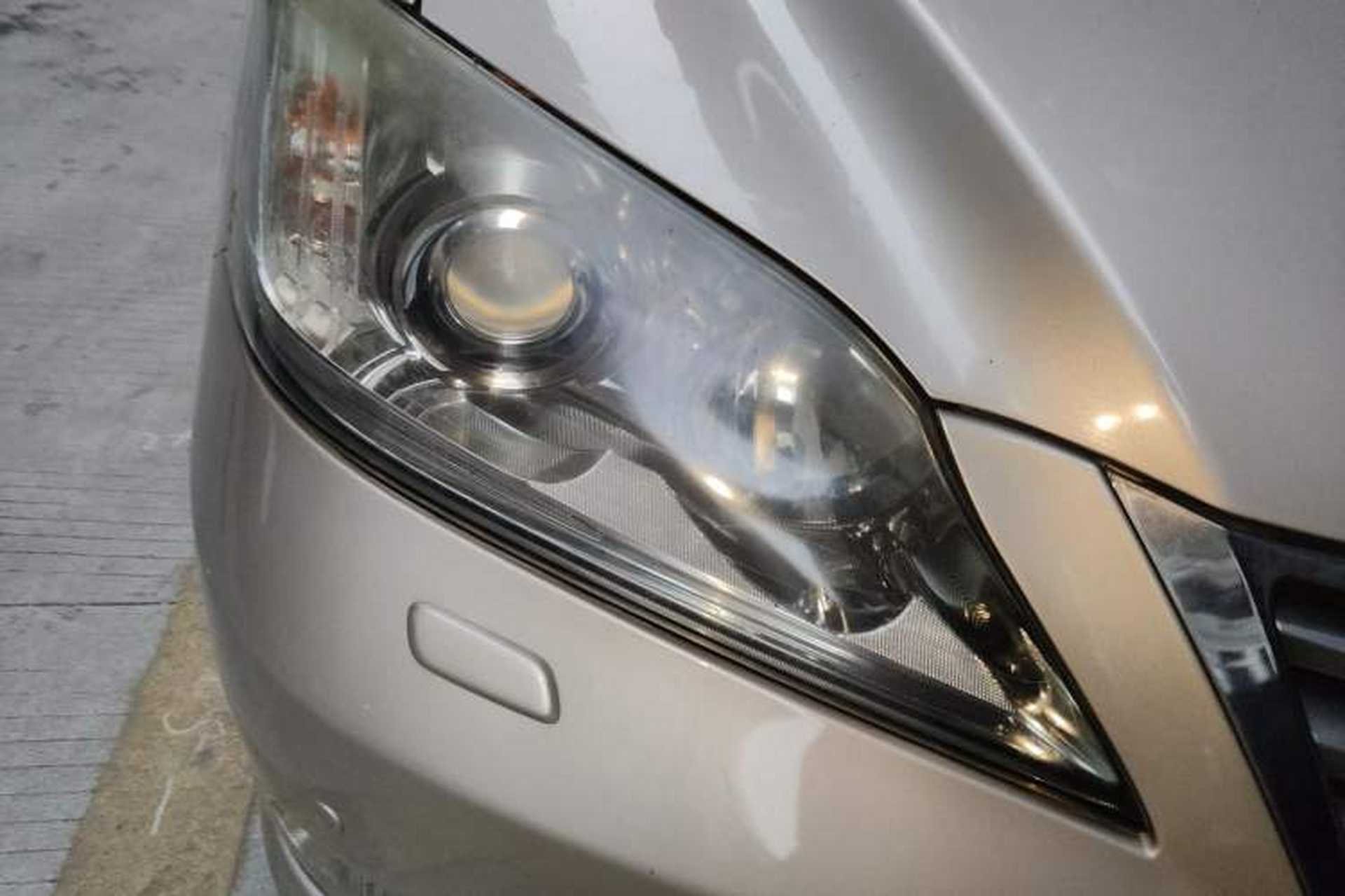 Used Lexus ES 2010 240 Elegant Edition Right Front Headlight