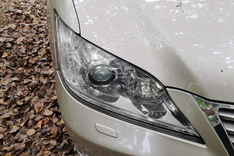 Used Lexus ES 2010 240 Elegant Edition Right Front Headlight