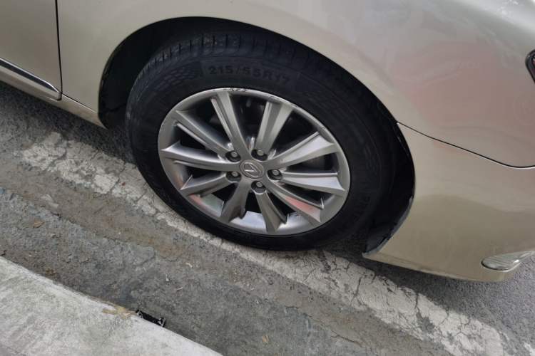Used Lexus ES 2010 240 Luxury Edition Right Front Wheel Hub