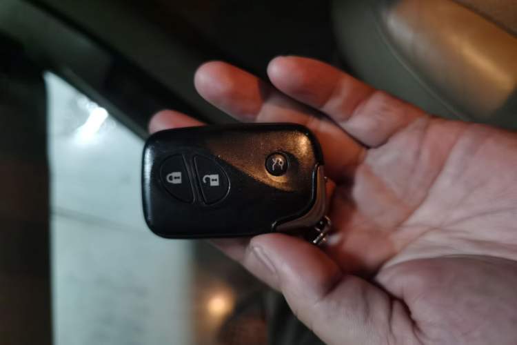 Used Lexus ES 2010 240 Elegant Edition Vehicle Key