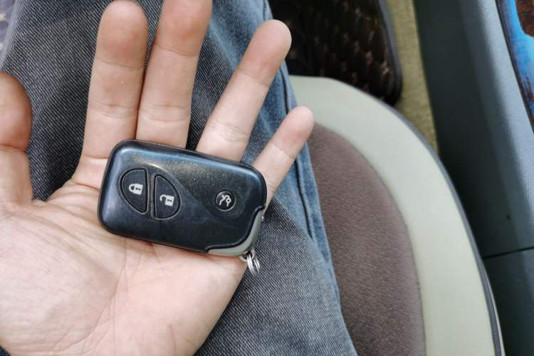 Used Lexus ES 2010 240 Elegant Edition Vehicle Key