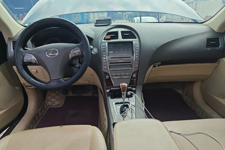 Used Lexus ES 2012 240 Special Limited Edition Center Console