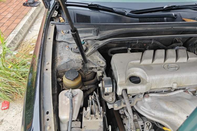 Used Lexus ES 2012 240 Special Limited Edition Engine Bay Right