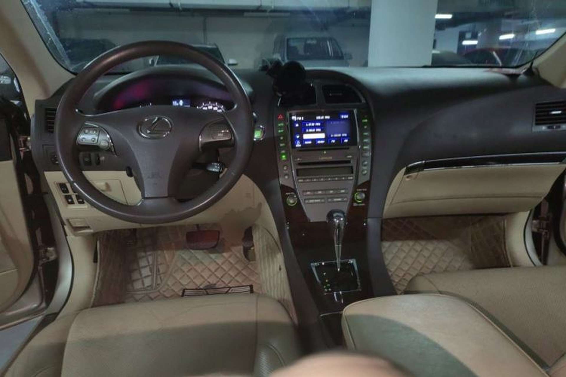 Used Lexus ES 2012 240 Special Limited Edition Center Console