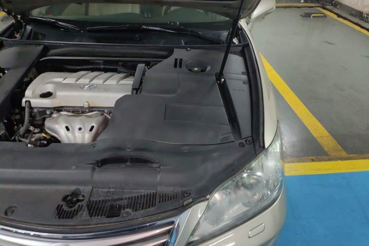 Used Lexus ES 2012 240 Special Limited Edition Engine Bay Left