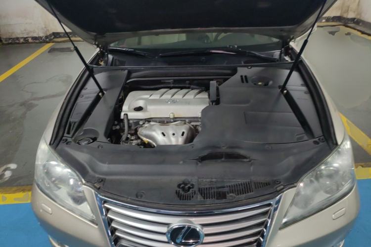 Used Lexus ES 2012 240 Special Limited Edition Engine Bay