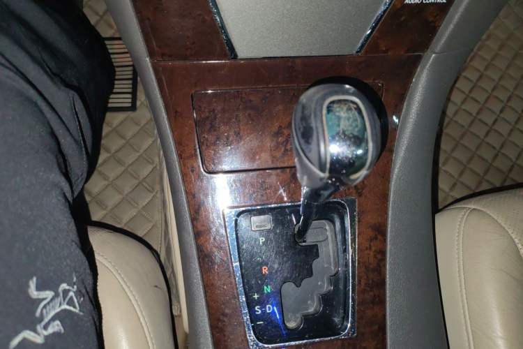 Used Lexus ES 2012 240 Special Limited Edition Gear Lever
