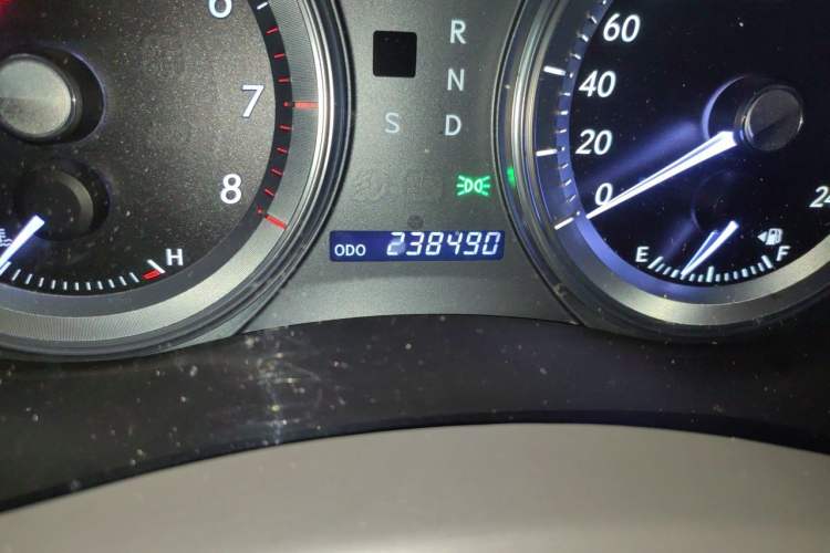 Used Lexus ES 2012 240 Special Limited Edition Odometer Close Up