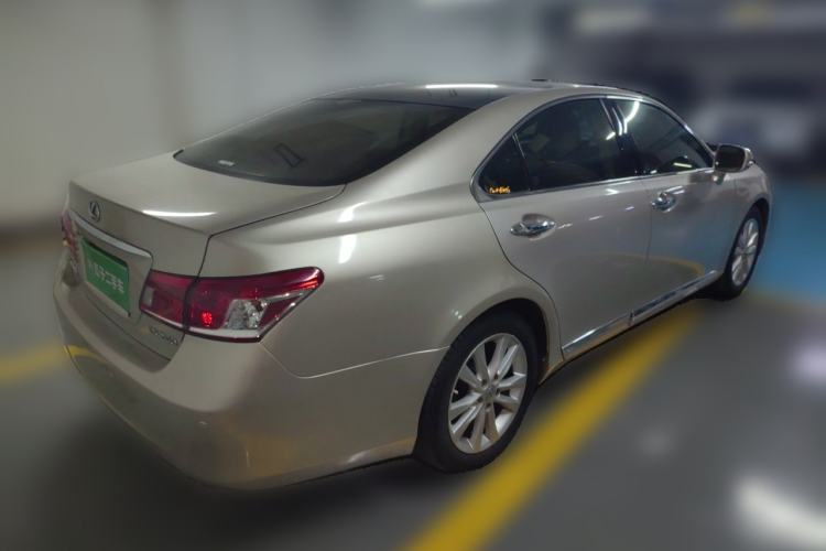 Used Lexus ES 2012 240 Special Limited Edition Rear Right 45 Deg