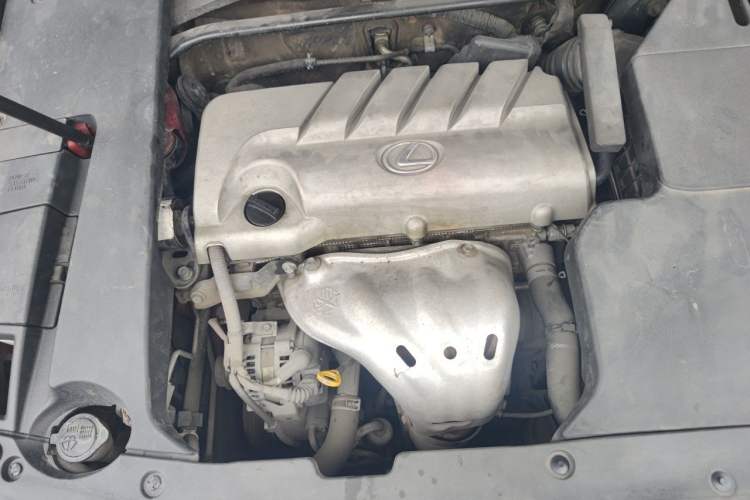 Used Lexus ES 2012 240 Special Limited Edition Engine Bay Right