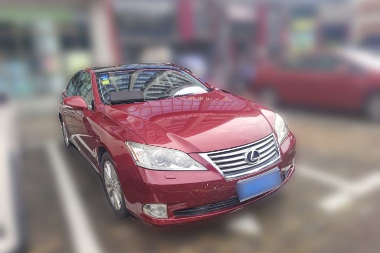Used Lexus ES 2012 240 Special Limited Edition Front Right 45 Deg