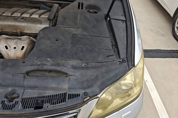 Used Lexus ES 2012 240 Special Limited Edition Engine Bay Left