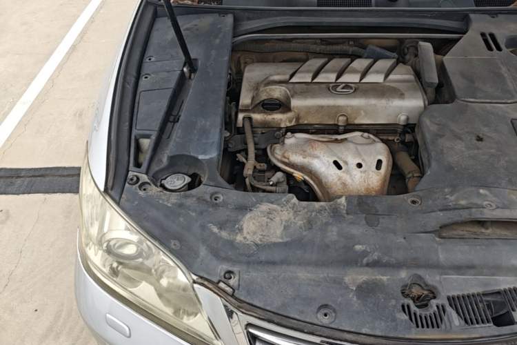 Used Lexus ES 2012 240 Special Limited Edition Engine Bay Right