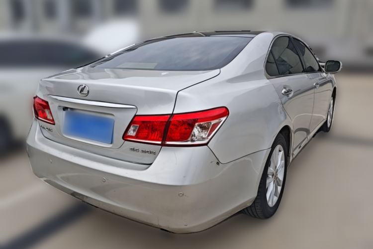 Used Lexus ES 2012 240 Special Limited Edition Rear Right 45 Deg