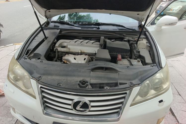 Used Lexus ES 2012 240 Special Limited Edition Engine Bay