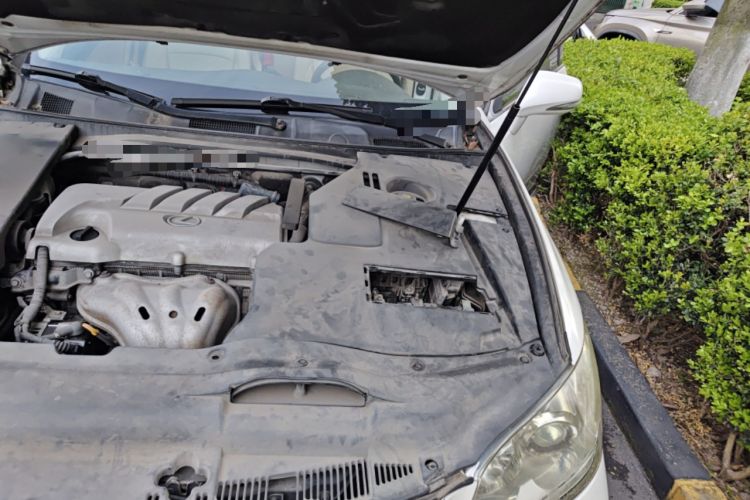 Used Lexus ES 2012 240 Special Limited Edition Engine Bay Left