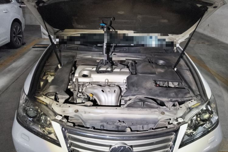 Used Lexus ES 2012 240 Special Limited Edition Engine Bay