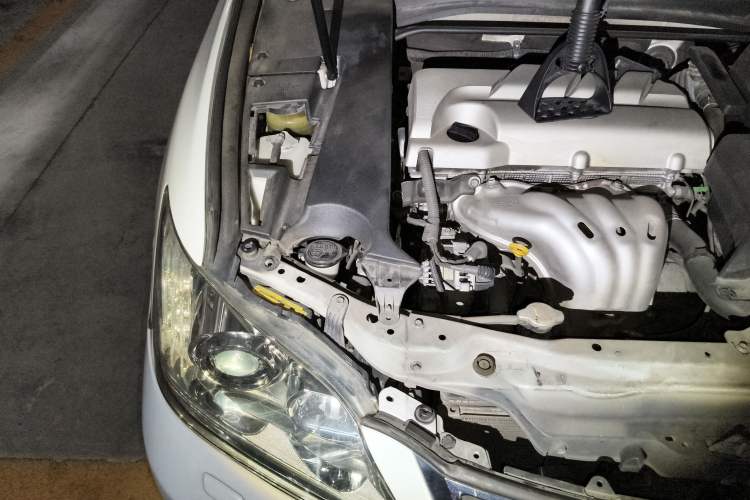 Used Lexus ES 2012 240 Special Limited Edition Engine Bay Right
