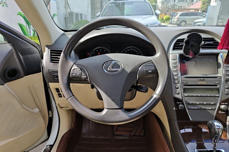Used Lexus ES 2012 240 Special Limited Edition Steering Wheel