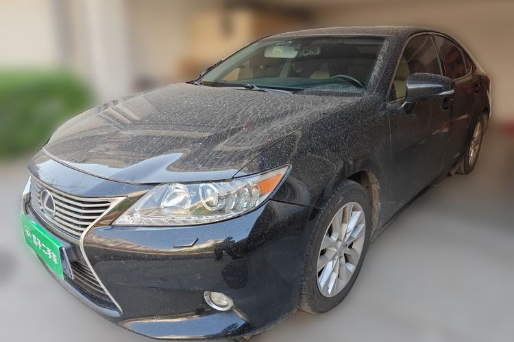 Used Lexus ES 2013 300h Elite Edition