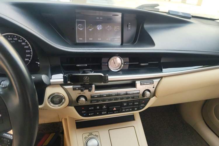 Used Lexus ES 2013 250 Elite Edition Audio And AC Panel
