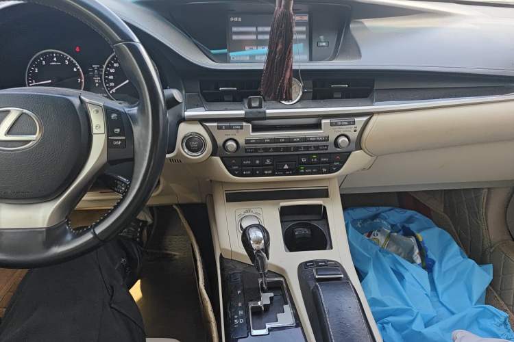 Used Lexus ES 2013 250 Elite Edition Audio And AC Panel