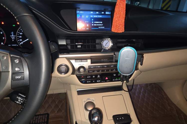 Used Lexus ES 2013 250 Elite Edition Audio And AC Panel