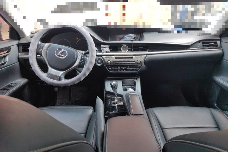 Used Lexus ES 2013 250 Elite Edition Center Console