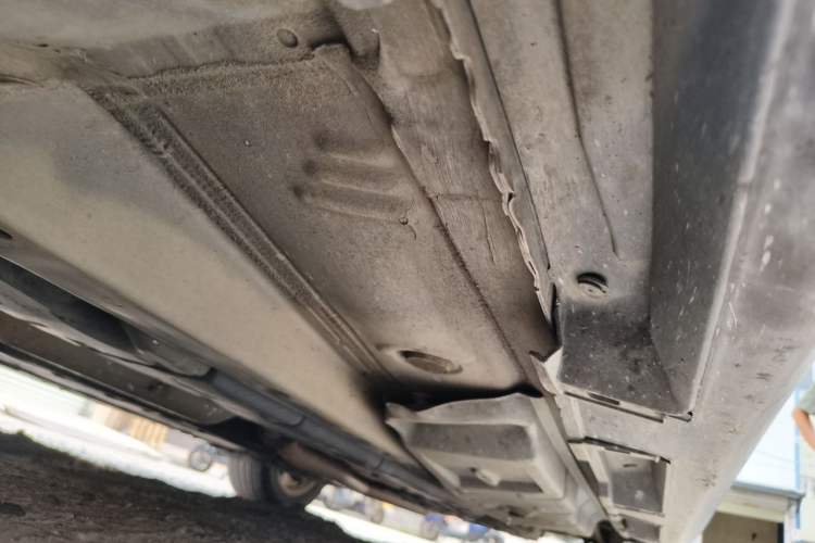 Used Lexus ES 2013 300h Elite Edition Chassis Front Left