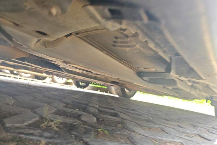 Used Lexus ES 2013 300h Elite Edition Chassis Front Left