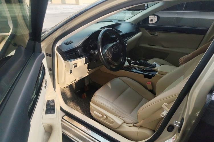 Used Lexus ES 2013 250 Elite Edition Driver Seat