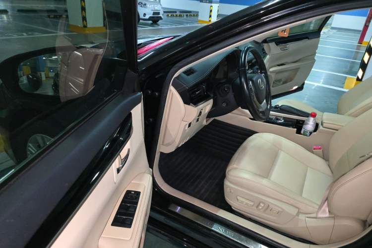 Used Lexus ES 2013 250 Elite Edition Driver Seat