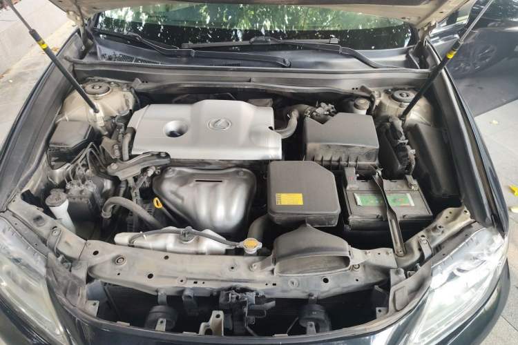 Used Lexus ES 2013 250 Elite Edition Engine Bay
