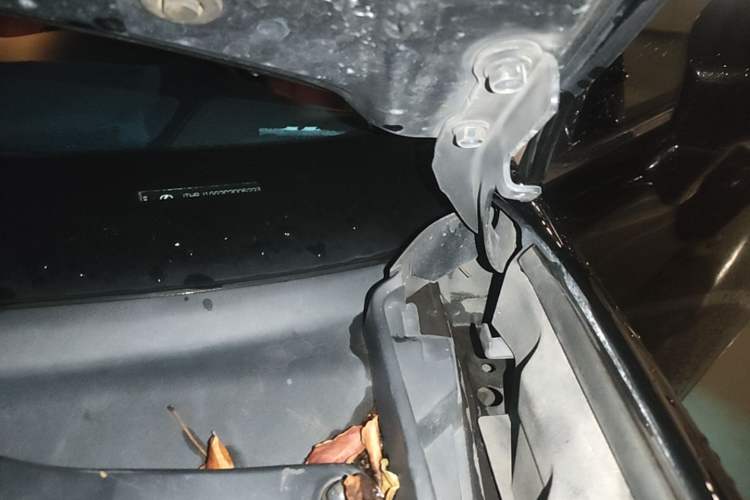 Used Lexus ES 2013 250 Elegant Edition Engine Bay Left