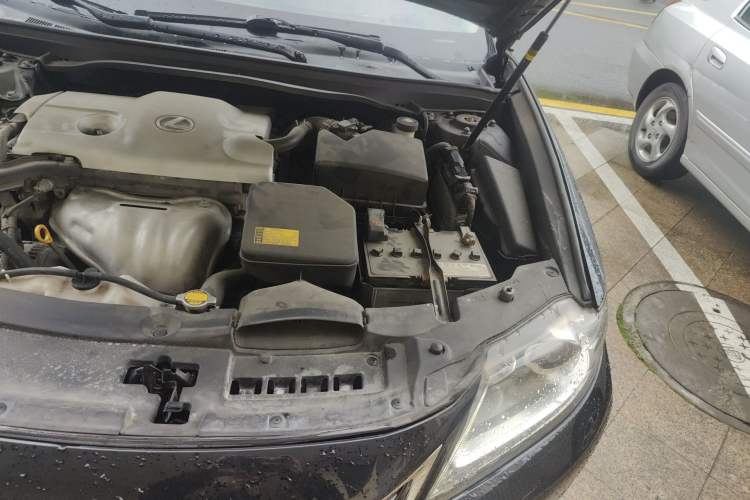 Used Lexus ES 2013 250 Elite Edition Engine Bay Left