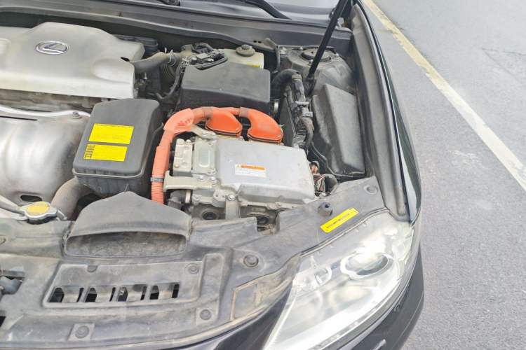 Used Lexus ES 2013 300h Elite Edition Engine Bay Left
