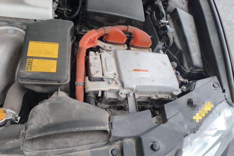 Used Lexus ES 2013 300h Elite Edition Engine Bay Left