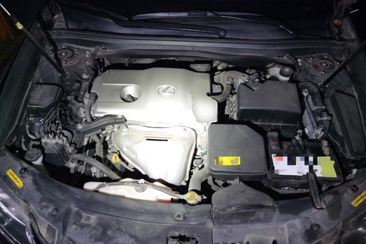 Used Lexus ES 2013 250 Elegant Edition Engine Bay