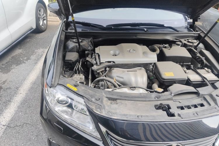 Used Lexus ES 2013 250 Elegant Edition Engine Bay Right