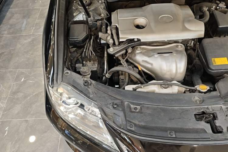 Used Lexus ES 2013 250 Elite Edition Engine Bay Right