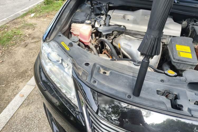 Used Lexus ES 2013 300h Elite Edition Engine Bay Right